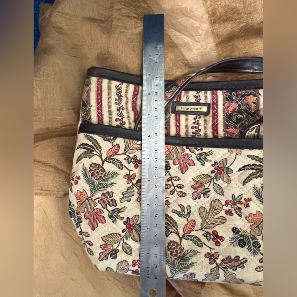 Longaberger Small Tote - Picture 2 of 16